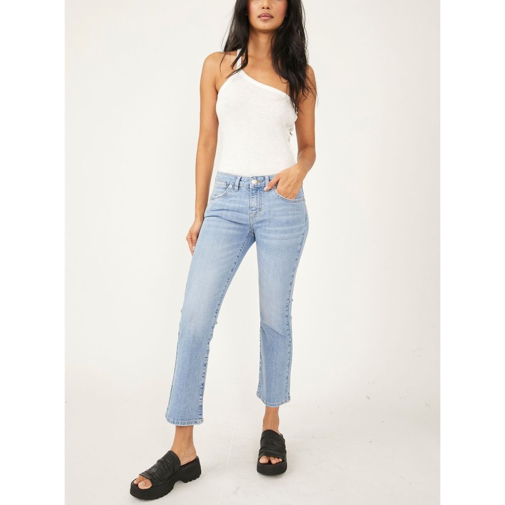 NWT Free People Liv Crop Flare Jeans / Etna Blue